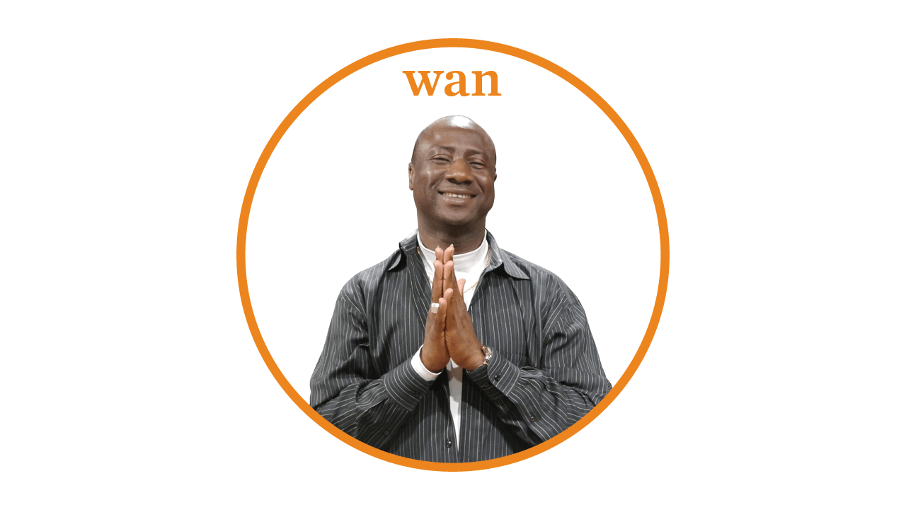 Yacouba demonstrates the clapping pattern for "Wawanko": second step wan