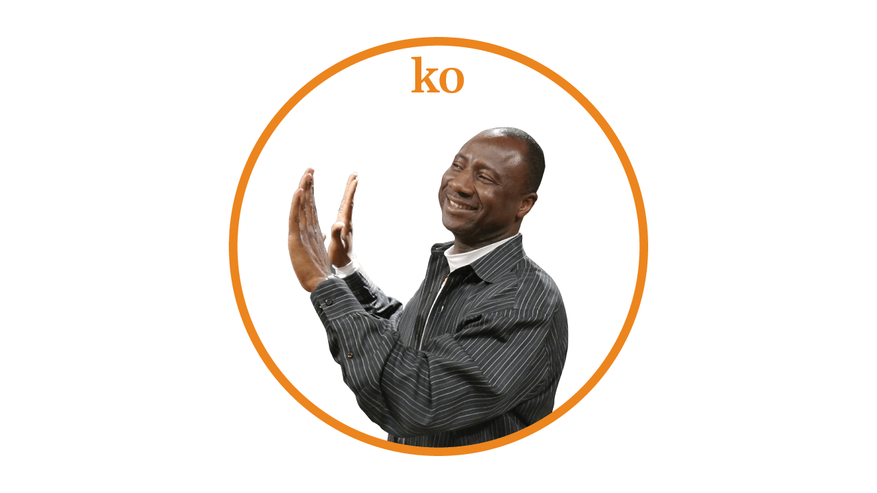 Yacouba demonstrates the clapping pattern for "Wawanko": third step ko