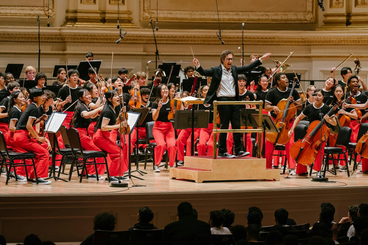 Teddy Abrams leads NYO2 at Carnegie Hall