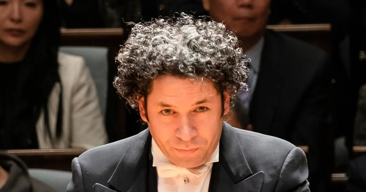Vienna Philharmonic Orchestra Plays Tchaikovsky | Carnegie Hall