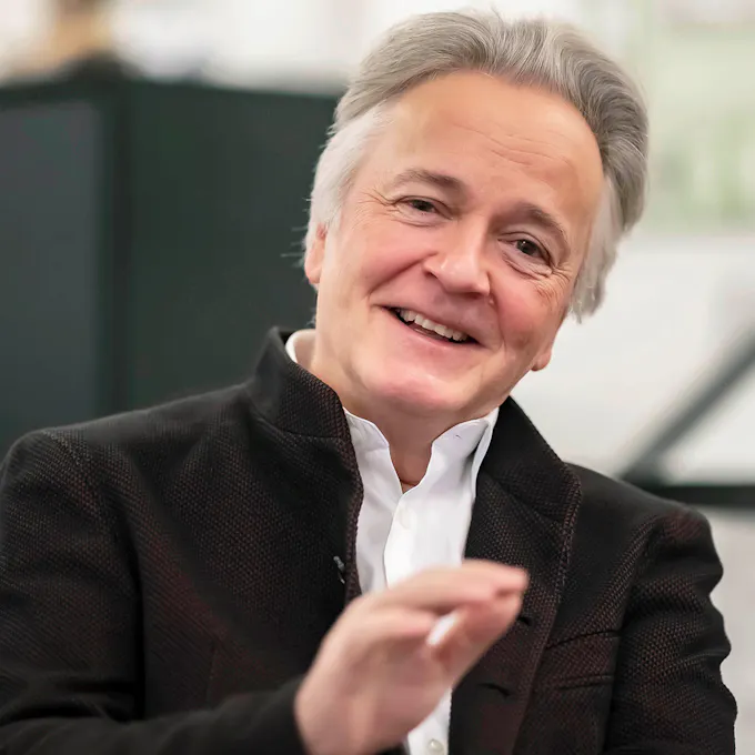 Hartmut Höll