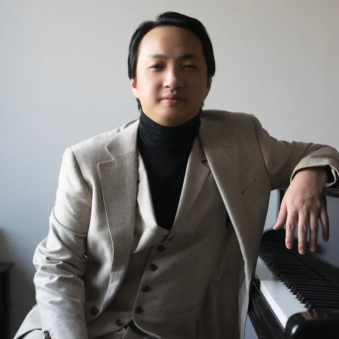 Byron Wei-Xin Zhou