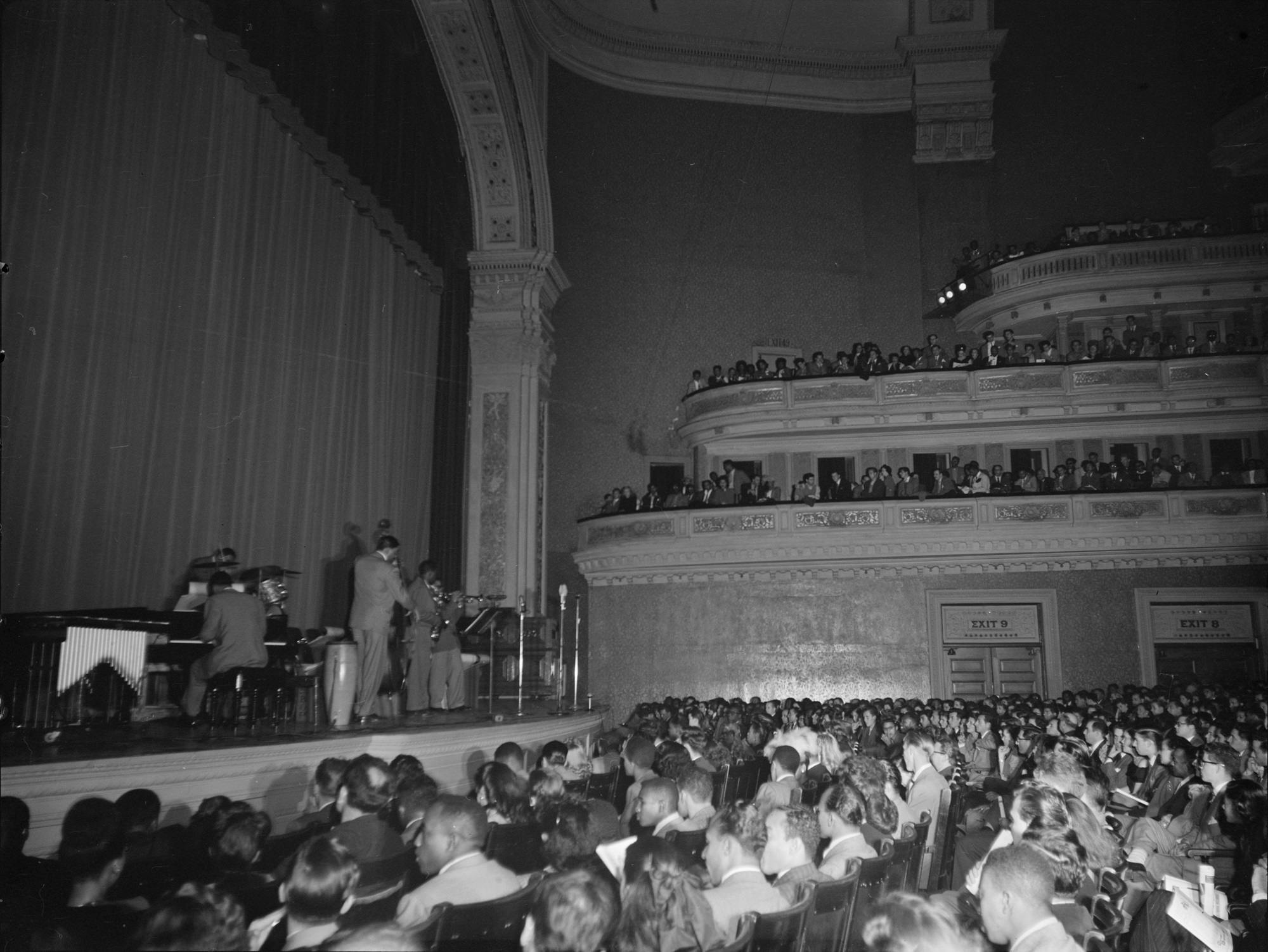 Charlie Parker, Dizzy Gillespie, and their quintet at Carnegie Hall, 1947