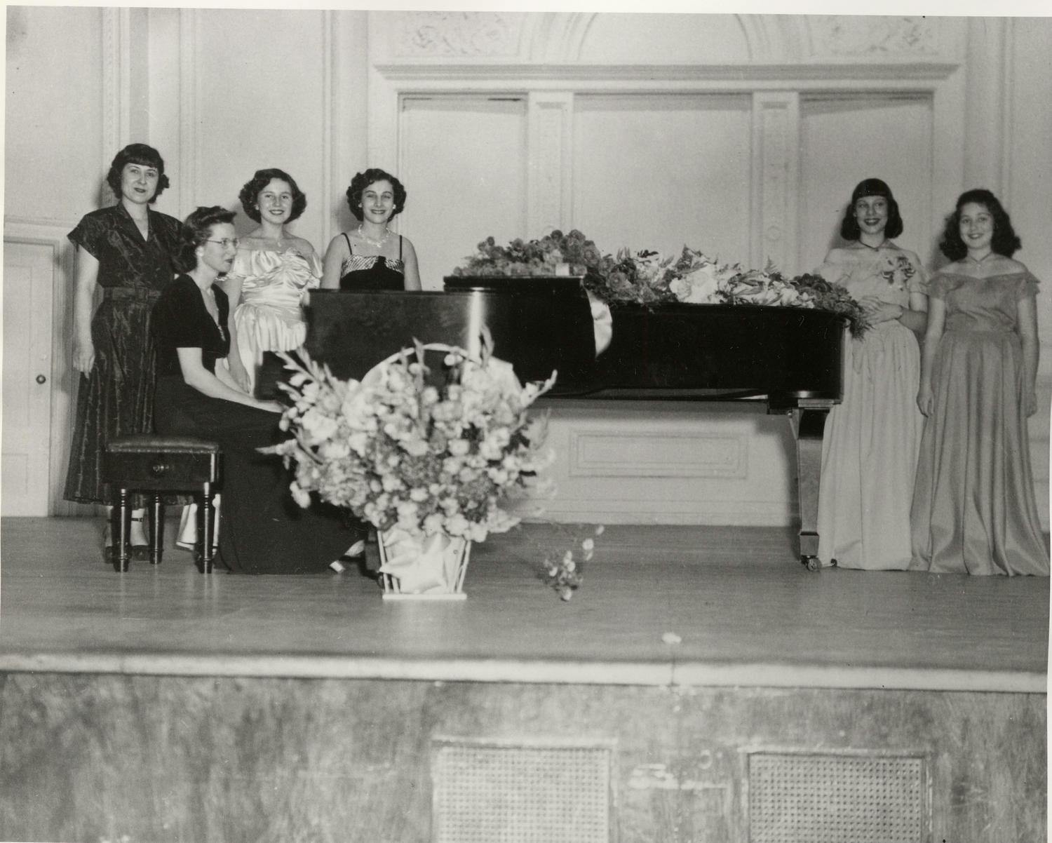Black-and-white photo of the Carnegie Recital Hall interior, 1948