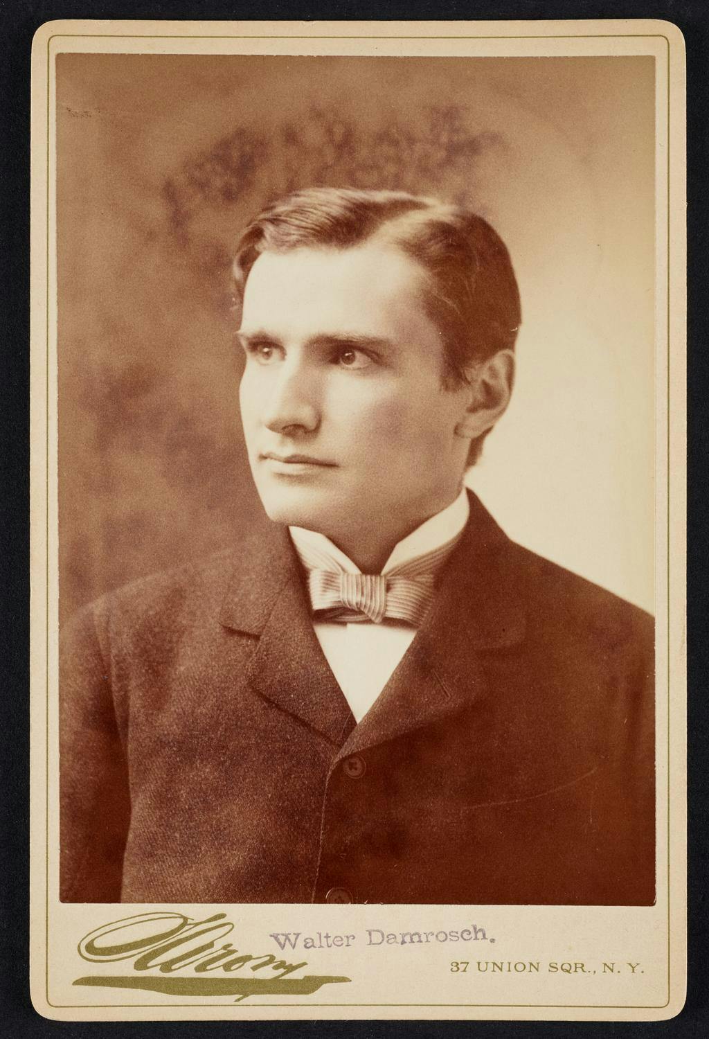 Cabinet card of Walter Damrosch