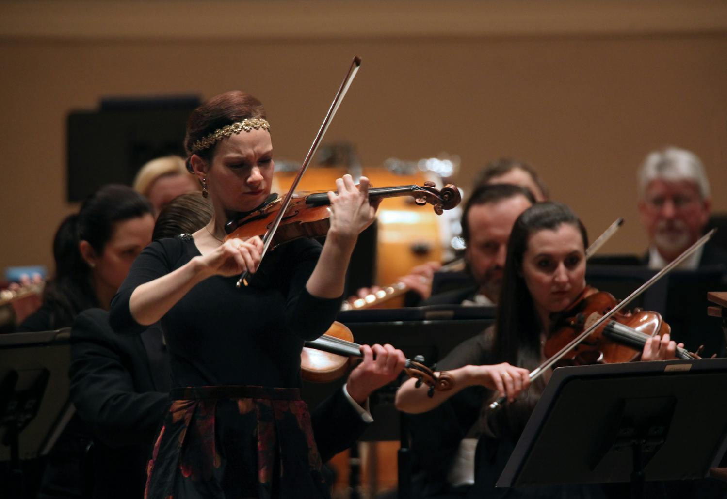 Hilary Hahn performing with the Minnesota Orchestra, 2016