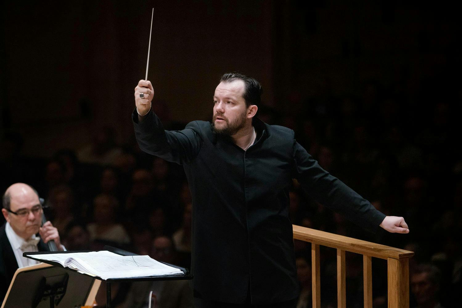 Andris Nelsons conducting