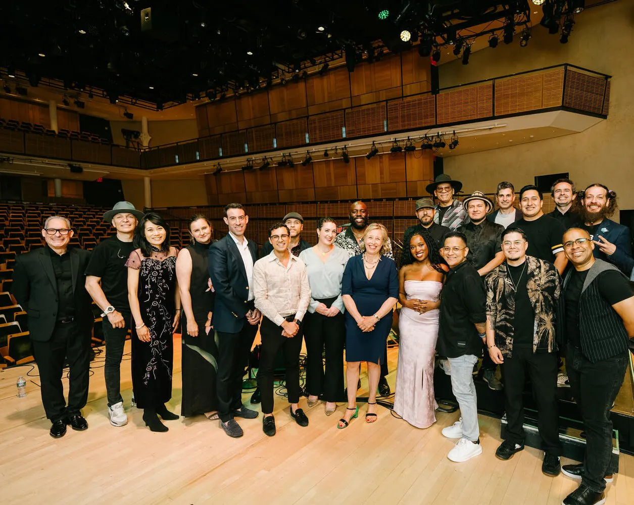 The Notables Steering Committee and La Excelencia