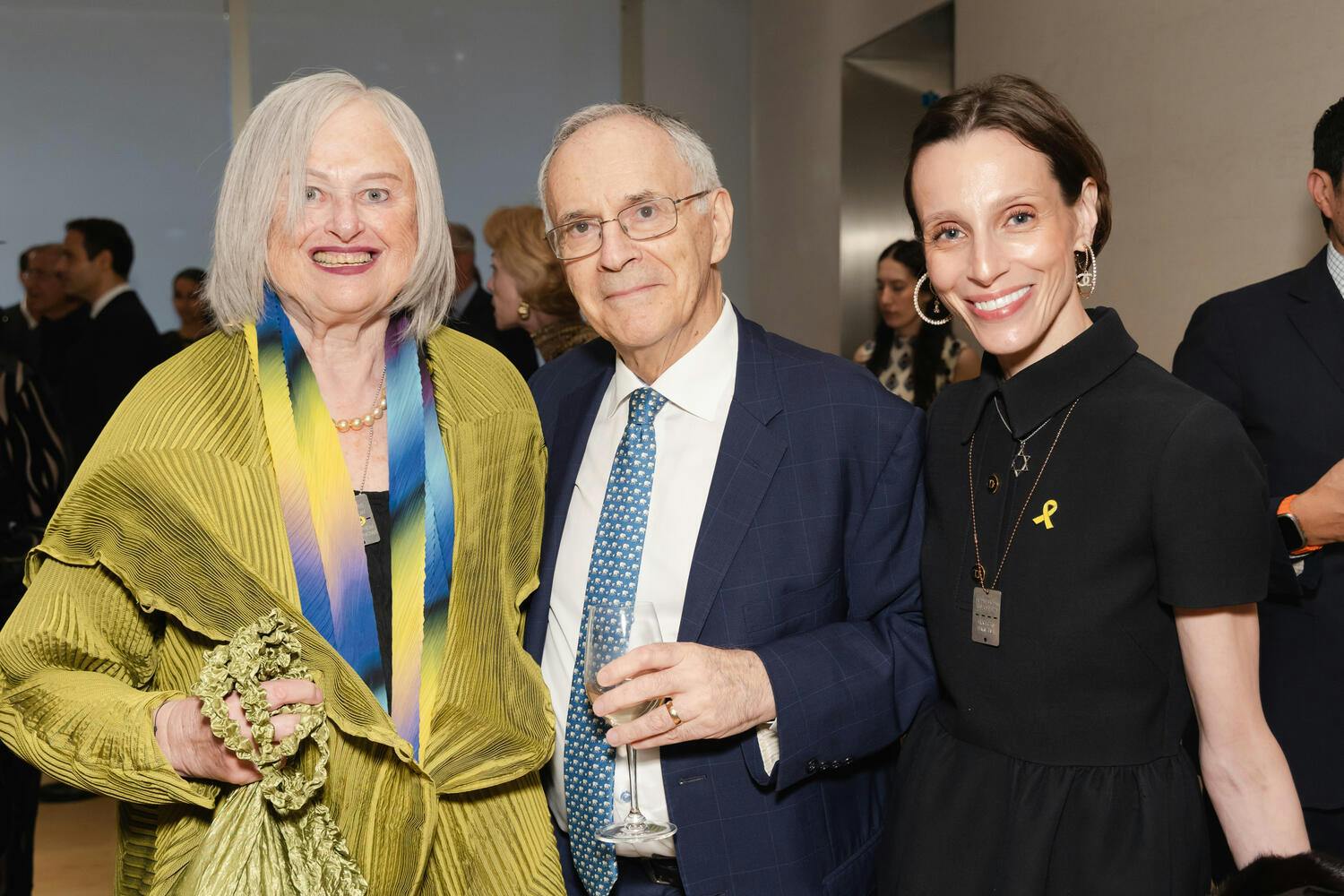 Sara Lahat, Clive and Anya Gillinson