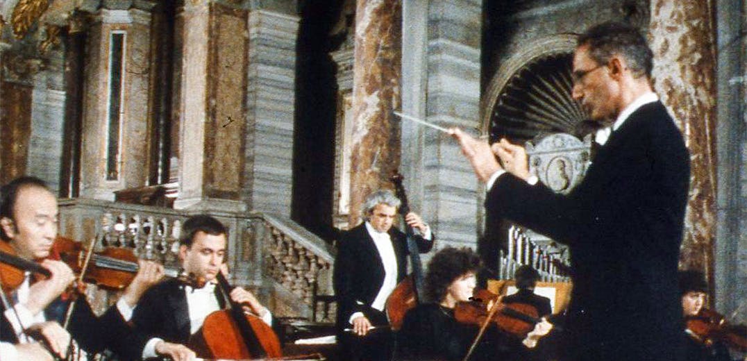 Claudio Scimone conducting I Solisti Veneti