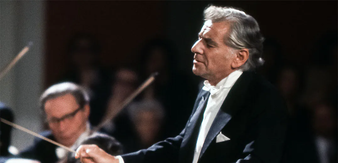 Leonard Bernstein conducting Mahler's 1st Symphony